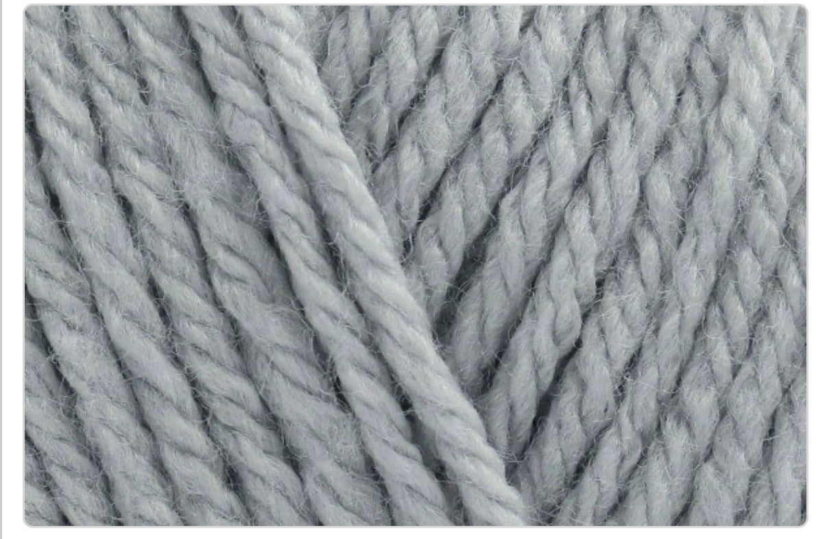 Wendy Supreme Chunky 1 x 100g ball 100% Acrylic