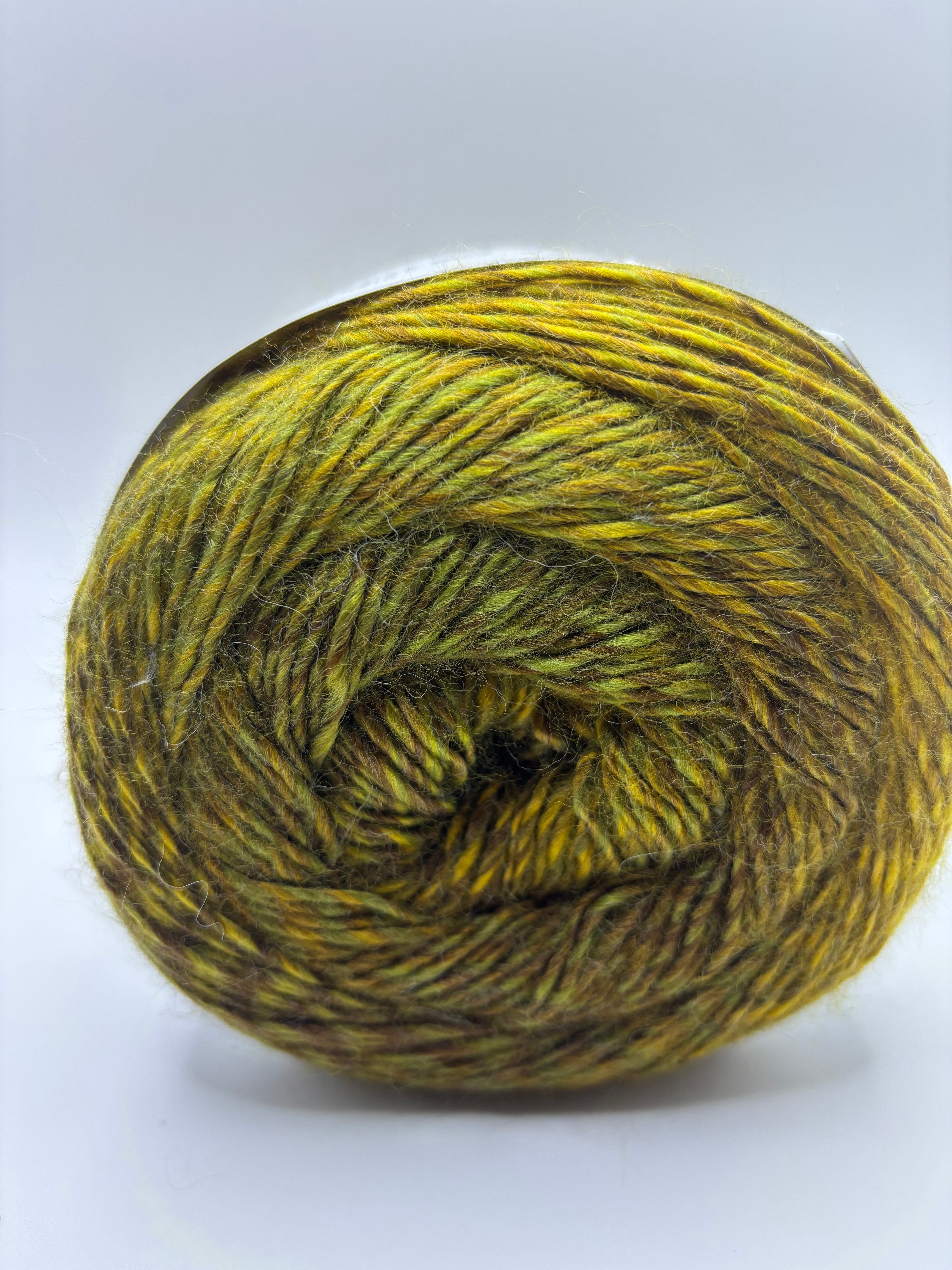 YarnArt Mirage 1 x 150g (500m) per ball 80% Acrylic 20% Wool Available in 16 Colourways