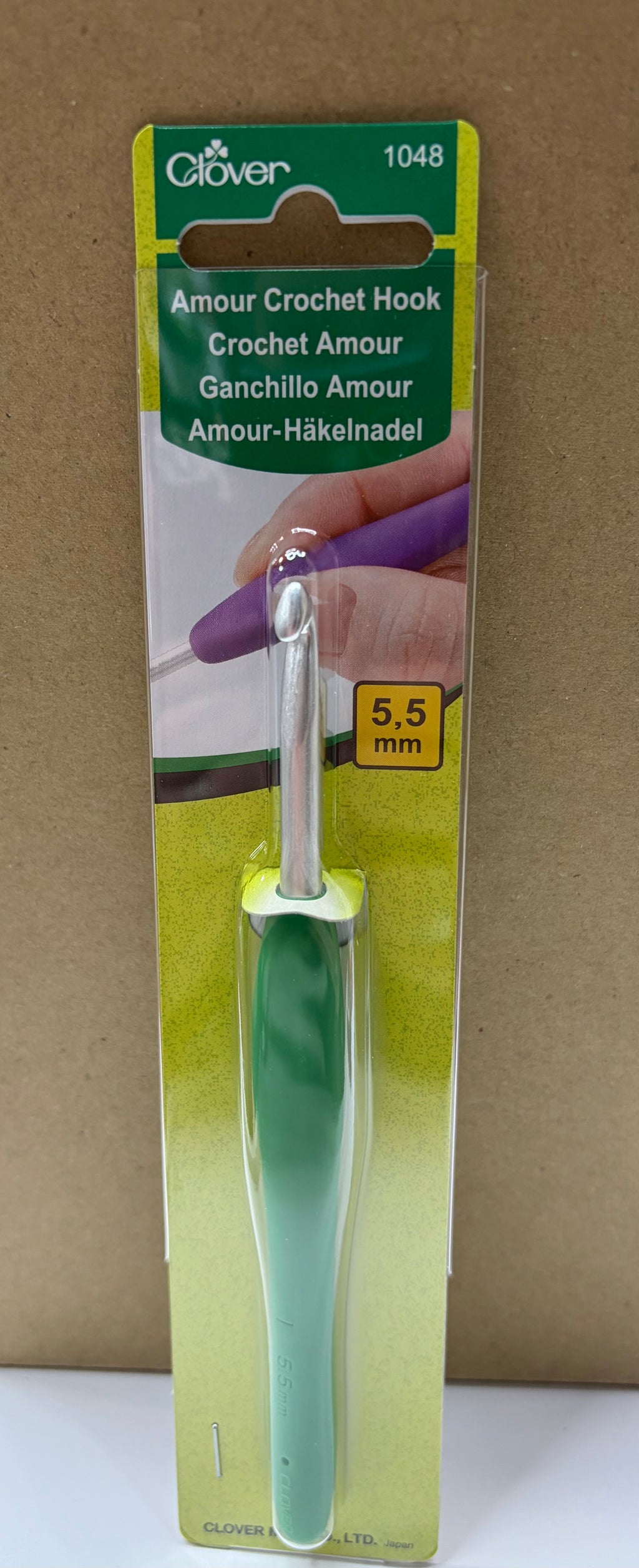 Clover Amour Crochet Hook - Varying Sizes