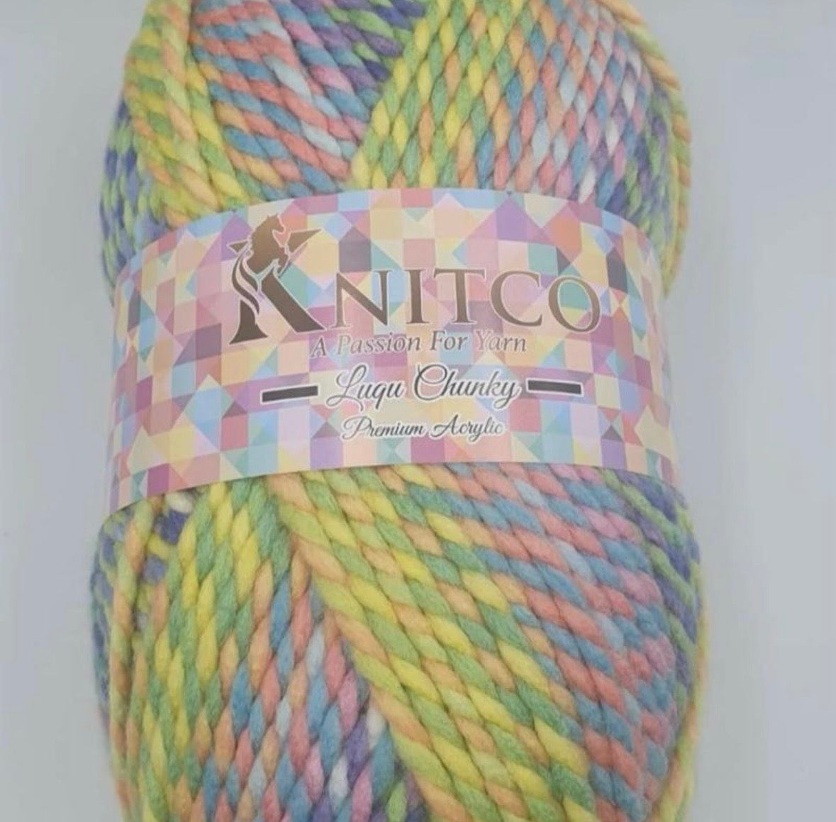 Knitco Luqu Chunky 1 x 300g Ball 195m Yarn for Crochet & Knitting Projects Soft and Warm Wool Blend - available in 11 gorgeous shades