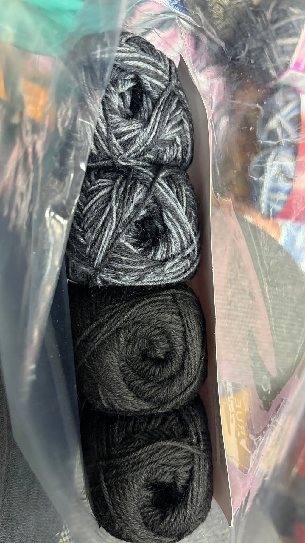 CLEARANCE - Sock Yarn 4 x 50g CONTAINS WOOL