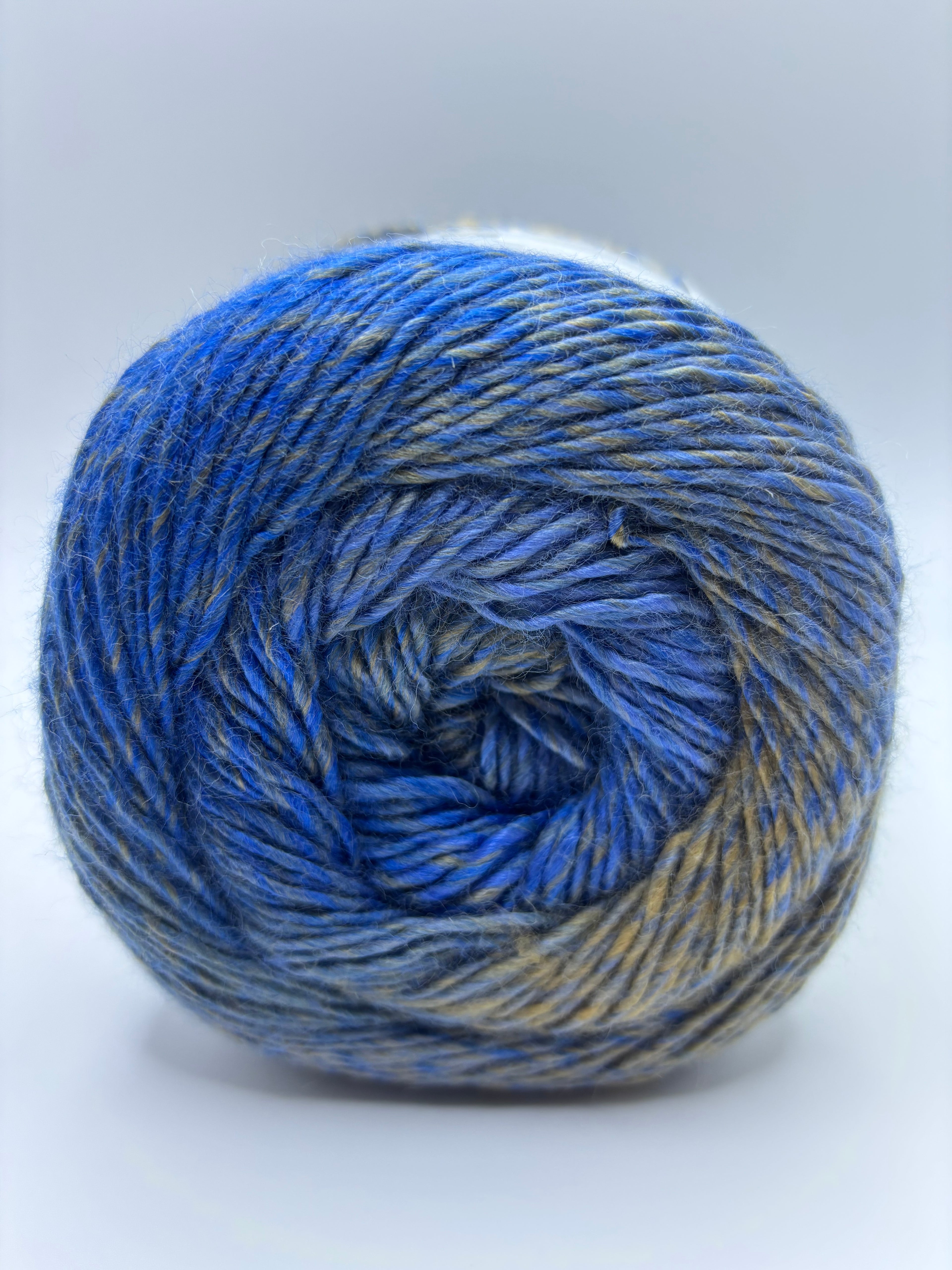 YarnArt Mirage 1 x 150g (500m) per ball 80% Acrylic 20% Wool Available in 16 Colourways