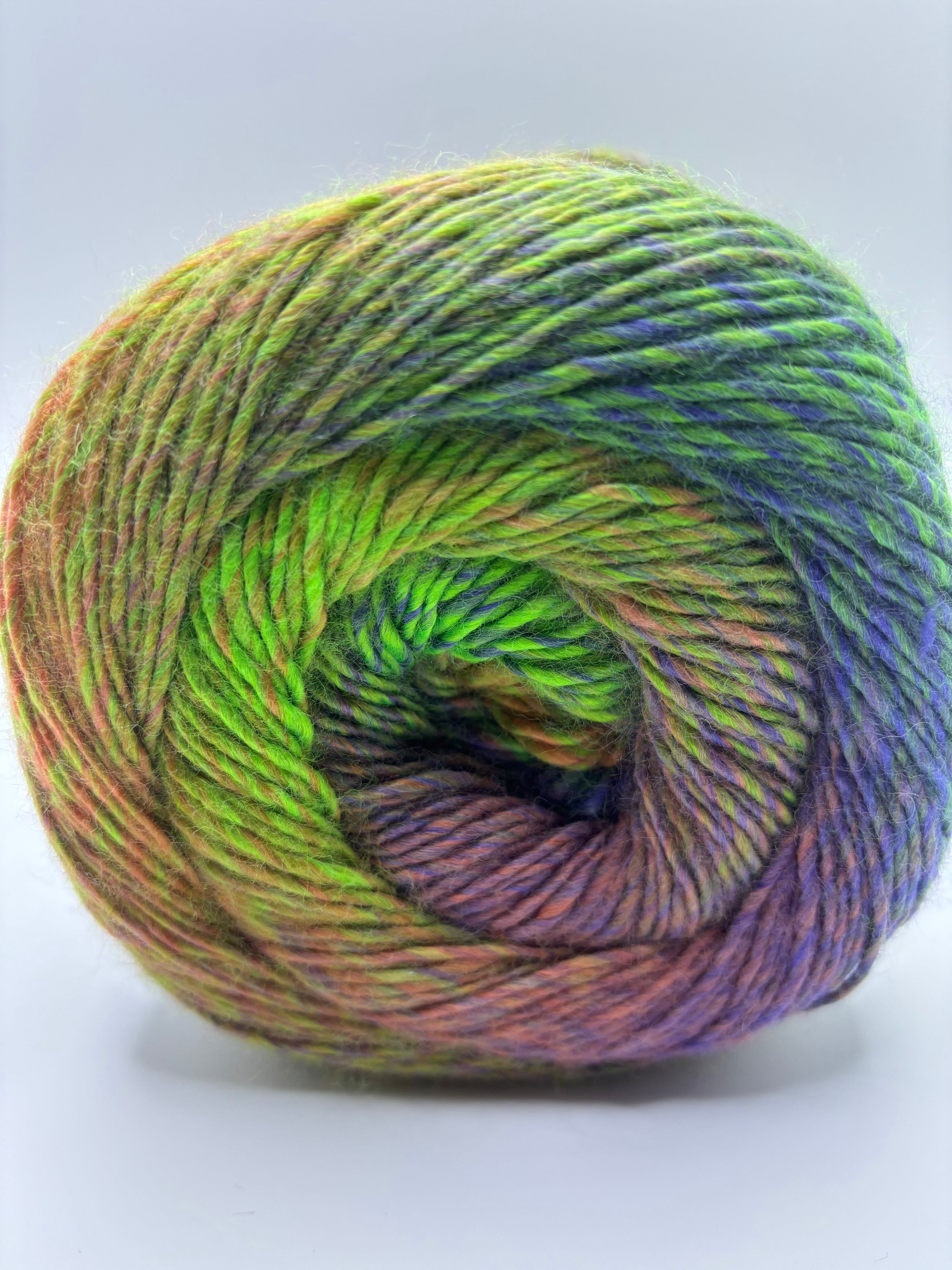 YarnArt Mirage 1 x 150g (500m) per ball 80% Acrylic 20% Wool Available in 16 Colourways