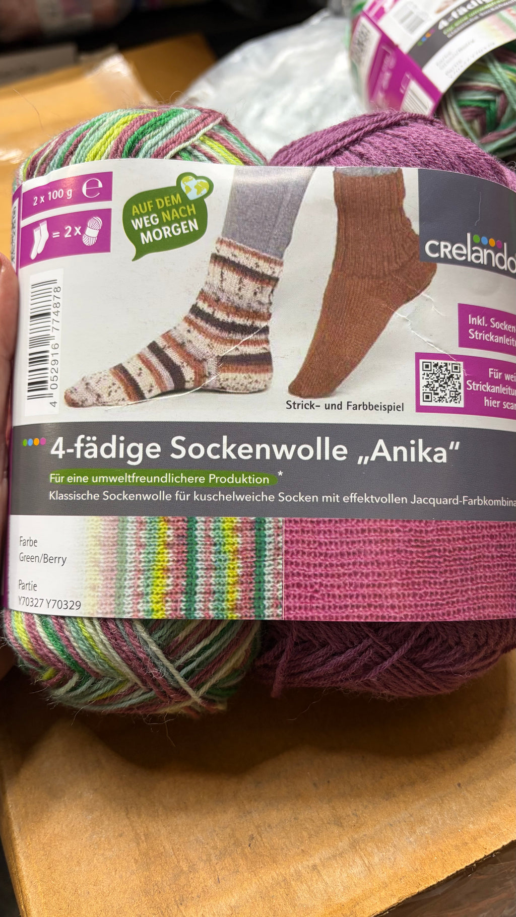 CLEARANCE - Sock Yarn 2 x 100g - Contains Wool