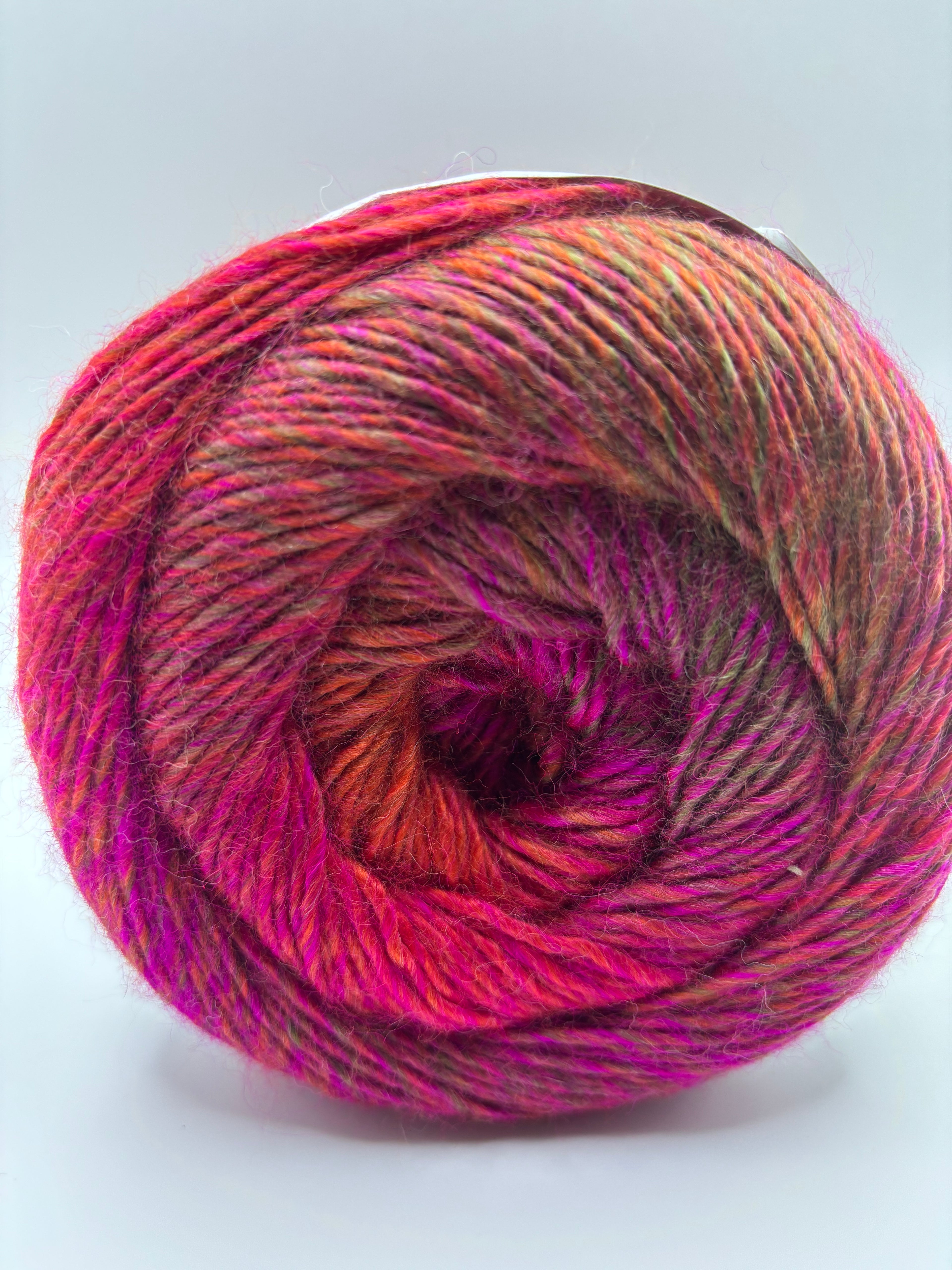YarnArt Mirage 1 x 150g (500m) per ball 80% Acrylic 20% Wool Available in 16 Colourways