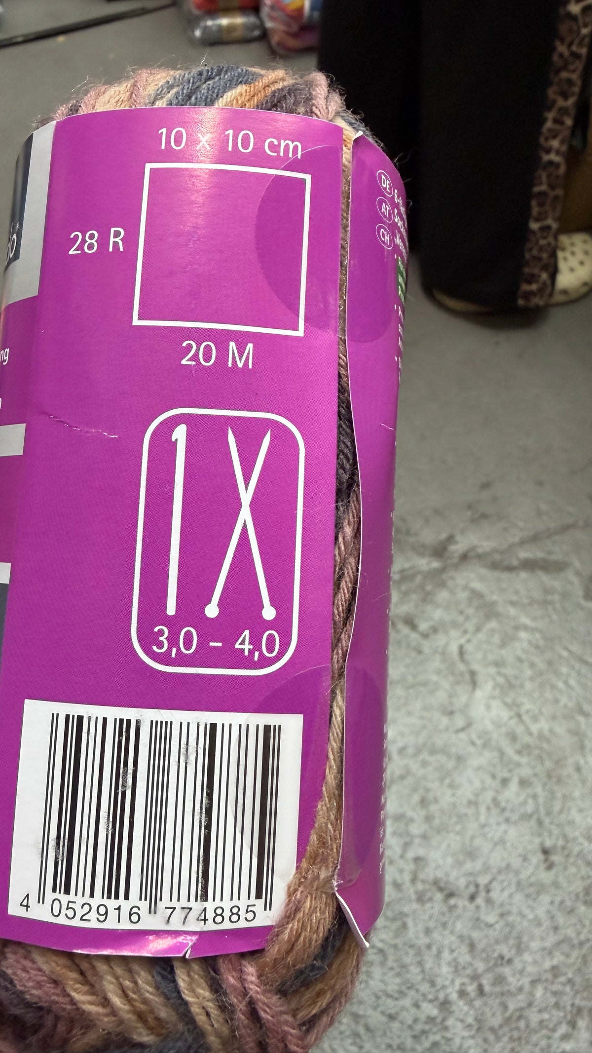 CLEARANCE - 2 x 75g Sock Yarn 200m per ball - contains wool