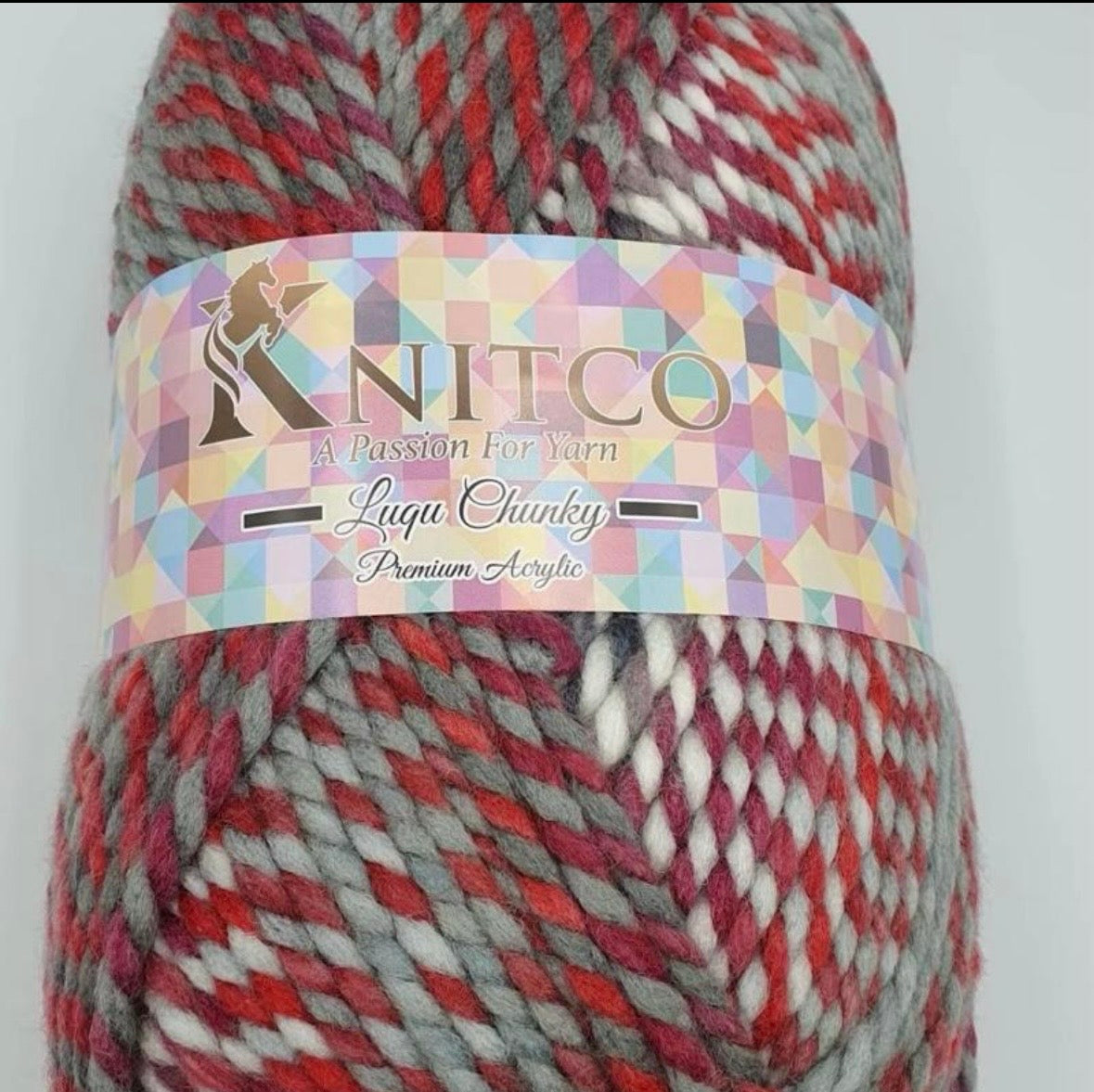 Knitco Luqu Chunky 1 x 300g Ball 195m Yarn for Crochet & Knitting Projects Soft and Warm Wool Blend - available in 11 gorgeous shades