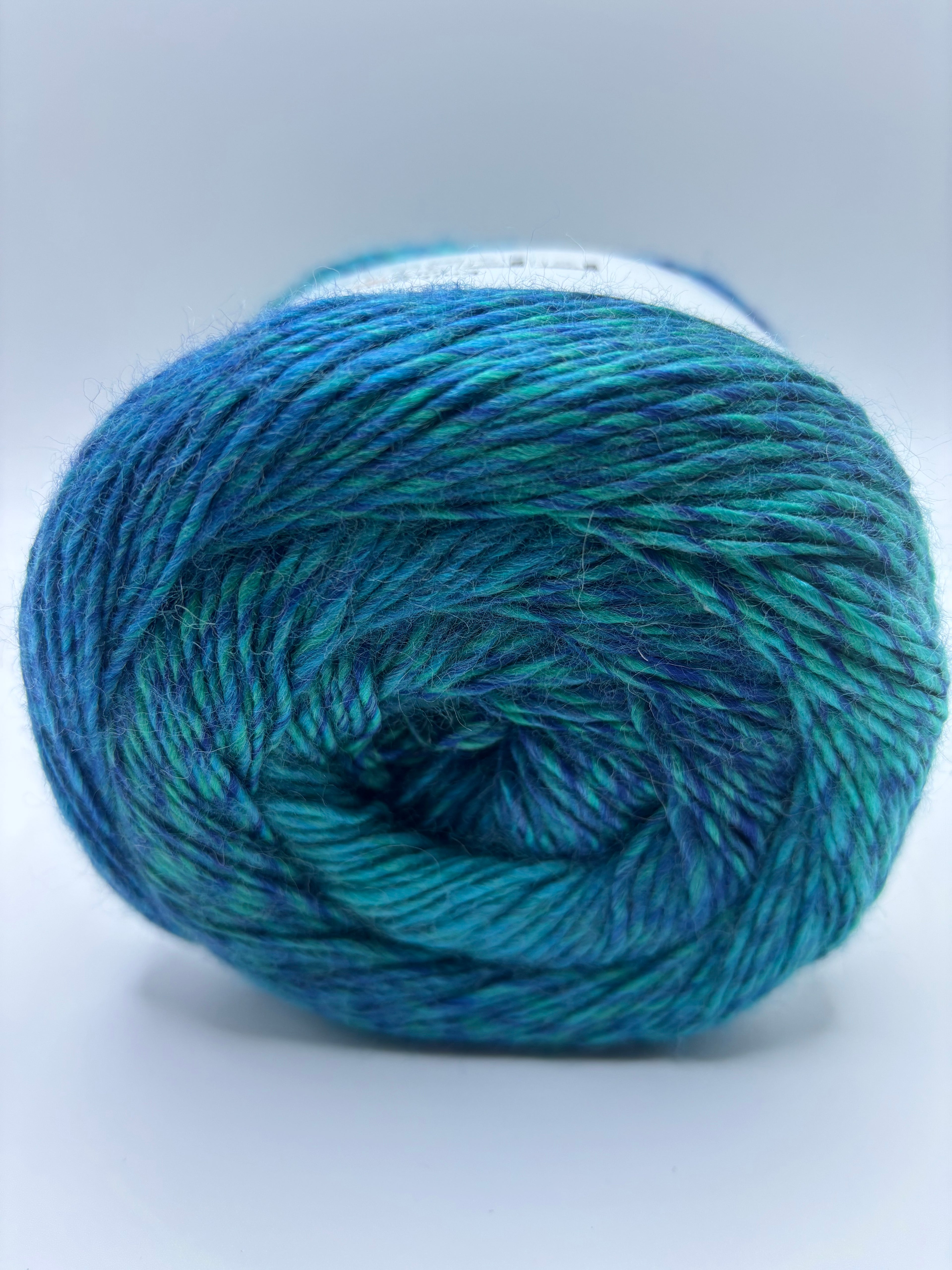 YarnArt Mirage 1 x 150g (500m) per ball 80% Acrylic 20% Wool Available in 16 Colourways