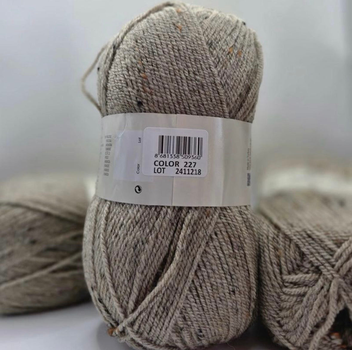 YarnArt Tweed 5 x 100g DK crochet / knitting yarn - 12 stunning shades to choose from. Prefect for any prefect