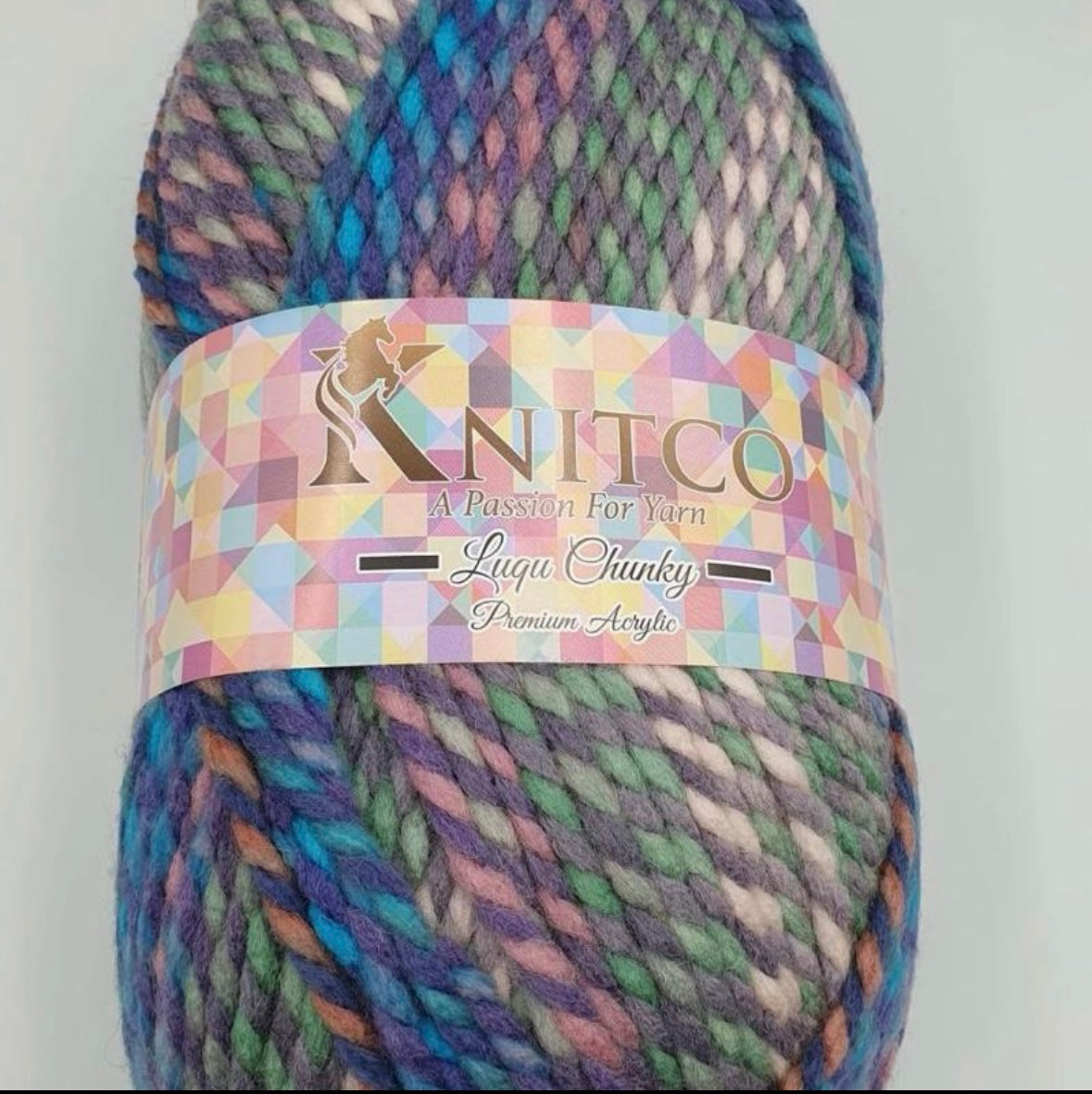Knitco Luqu Chunky 1 x 300g Ball 195m Yarn for Crochet & Knitting Projects Soft and Warm Wool Blend - available in 11 gorgeous shades
