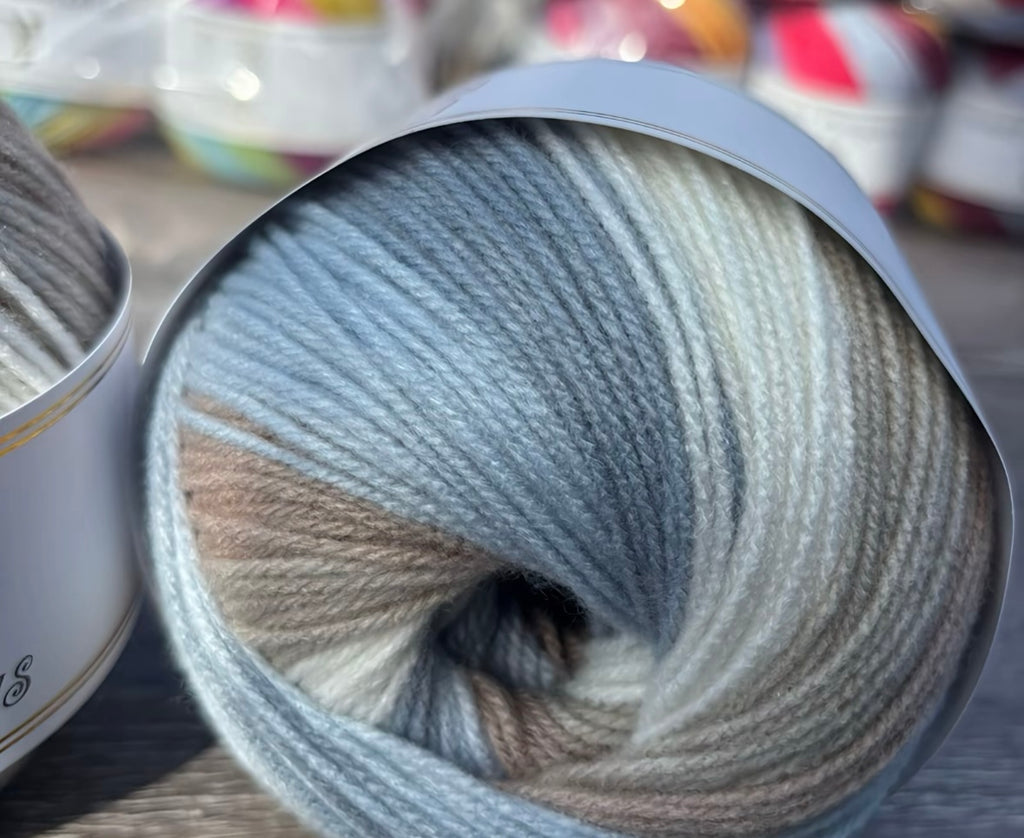 Northern Lights Knitco Cake DK 1 x 150g varigated 100% Acrylic Yarn for Knitting & Crochet Projects - 410m per skein