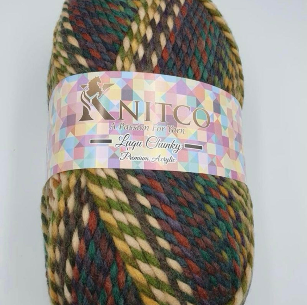 Knitco Luqu Chunky 1 x 300g Ball 195m Yarn for Crochet & Knitting Projects Soft and Warm Wool Blend - available in 11 gorgeous shades