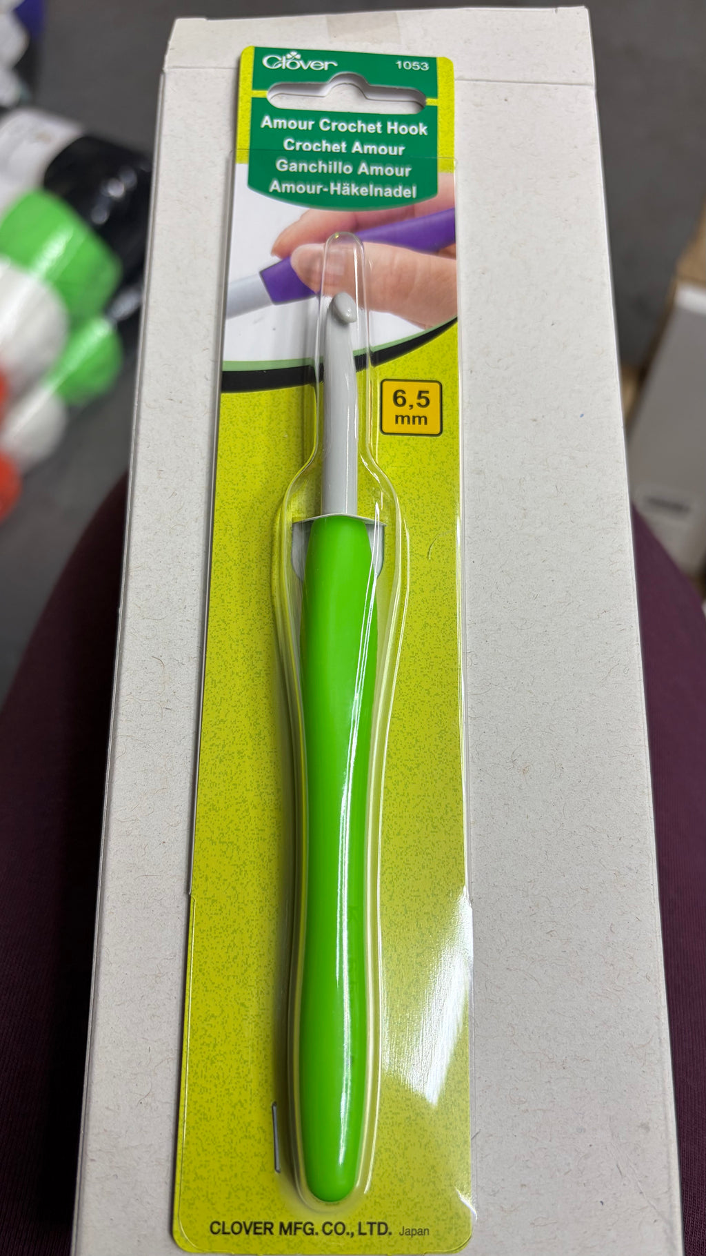 Clover Amour Crochet Hook - Varying Sizes