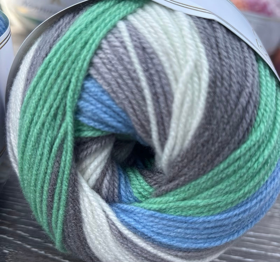 Northern Lights Knitco Cake DK 1 x 150g varigated 100% Acrylic Yarn for Knitting & Crochet Projects - 410m per skein