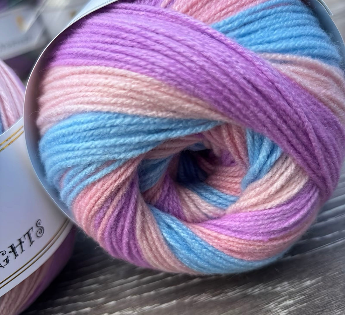 Northern Lights Knitco Cake DK 1 x 150g varigated 100% Acrylic Yarn for Knitting & Crochet Projects - 410m per skein