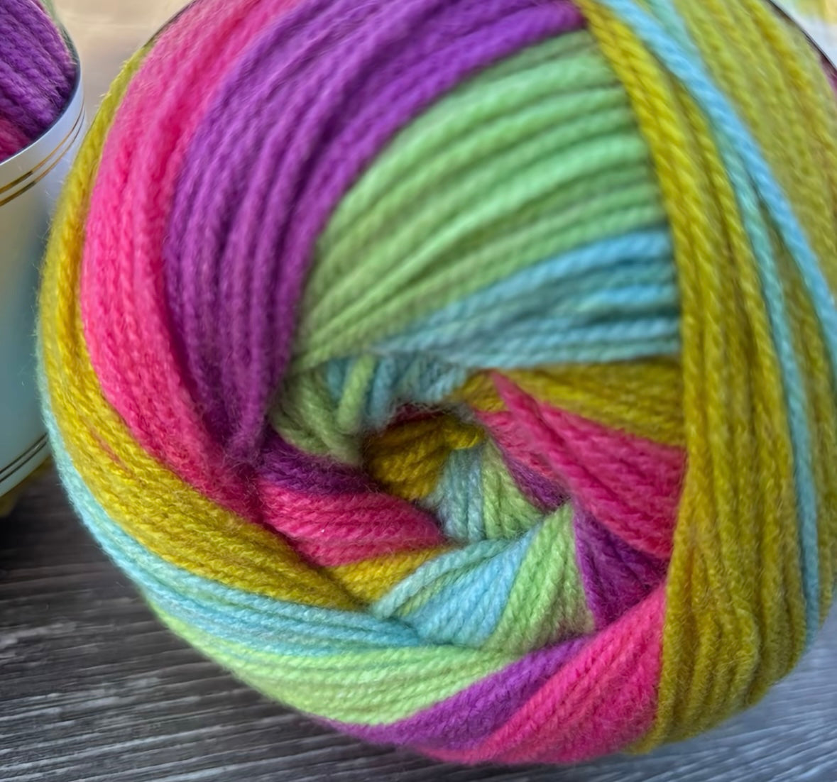 Northern Lights Knitco Cake DK 1 x 150g varigated 100% Acrylic Yarn for Knitting & Crochet Projects - 410m per skein