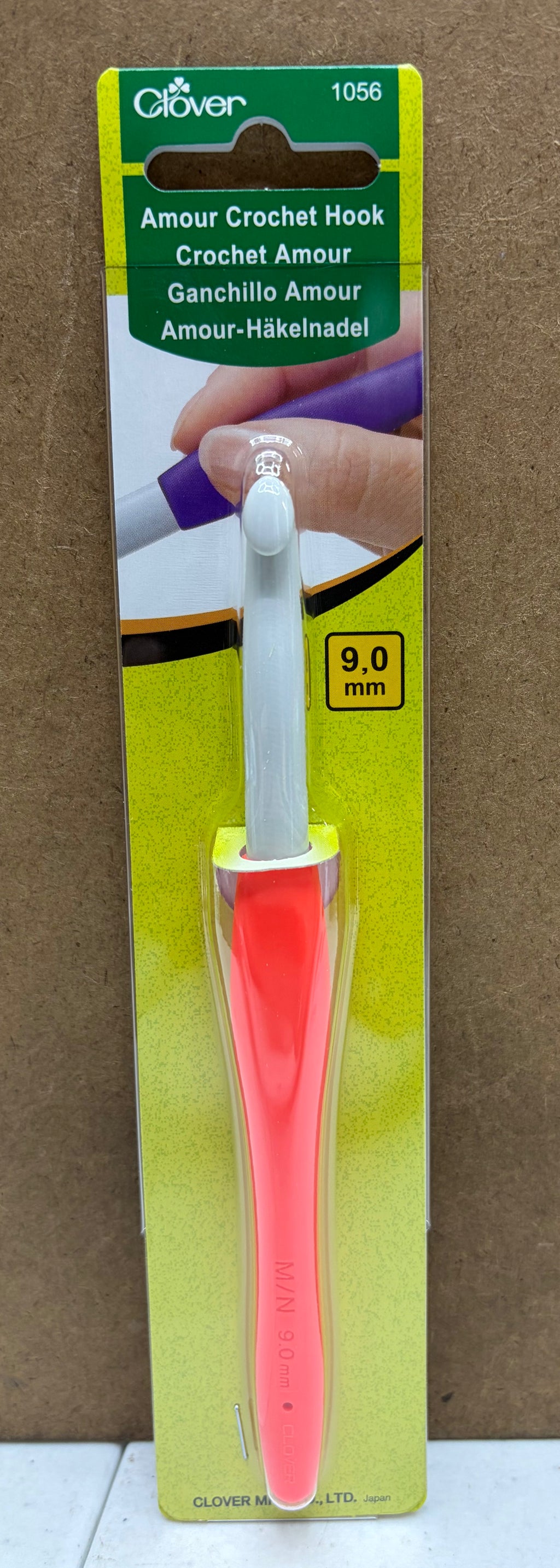 Clover Amour Crochet Hook - Varying Sizes