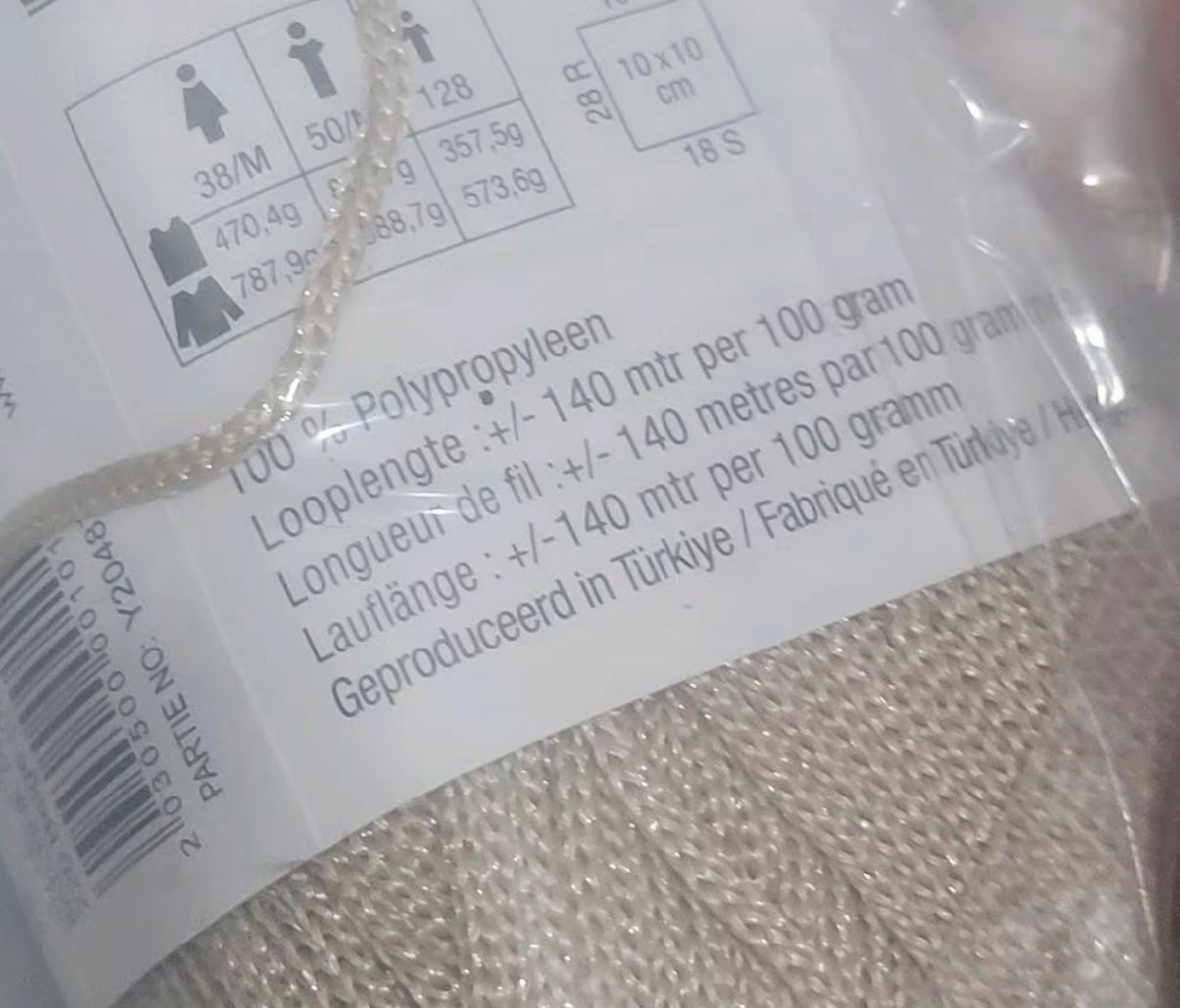 Macrame - 5 x 100g 140m - 100 % Polyester macrame cord 2mm thickness ideal for making purses and bags.