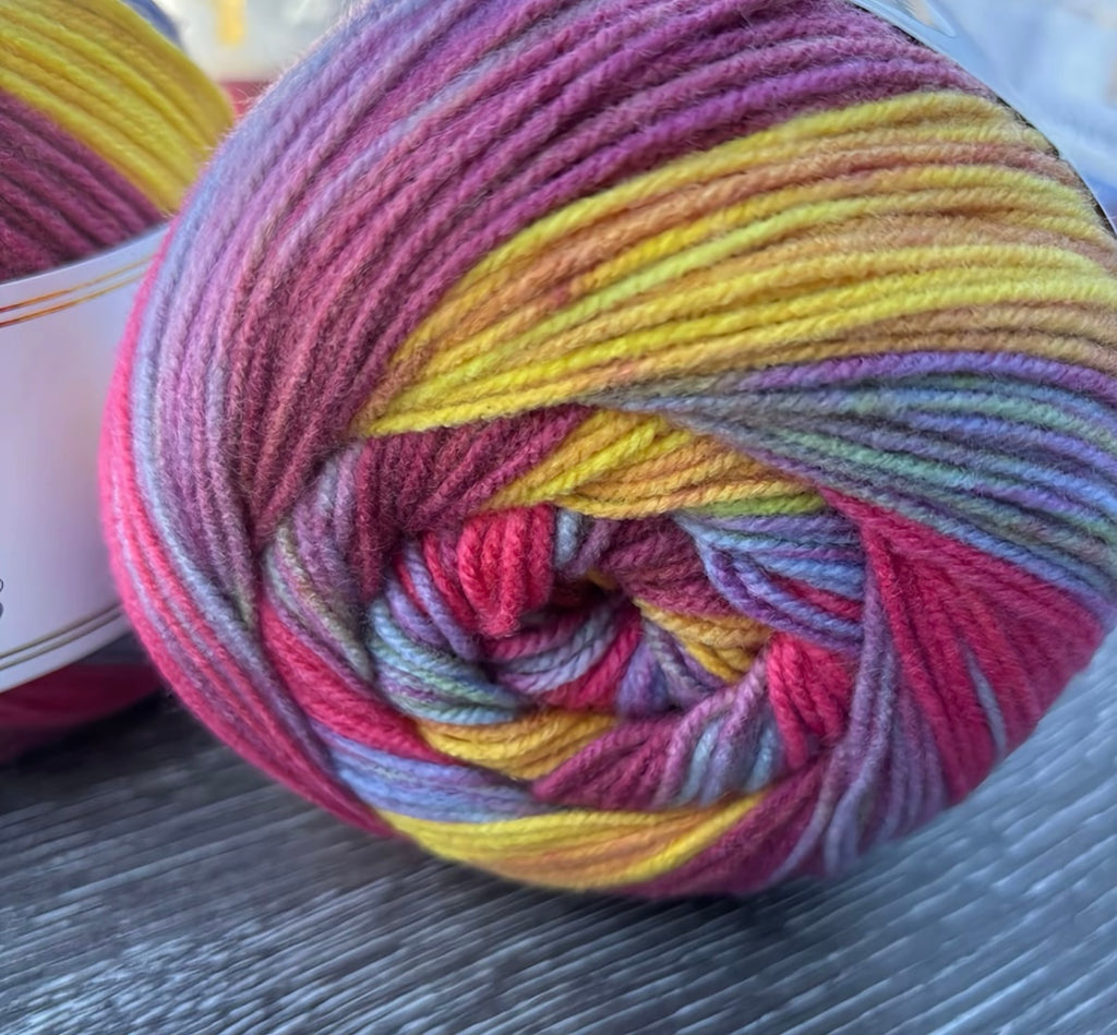 Northern Lights Knitco Cake DK 1 x 150g varigated 100% Acrylic Yarn for Knitting & Crochet Projects - 410m per skein