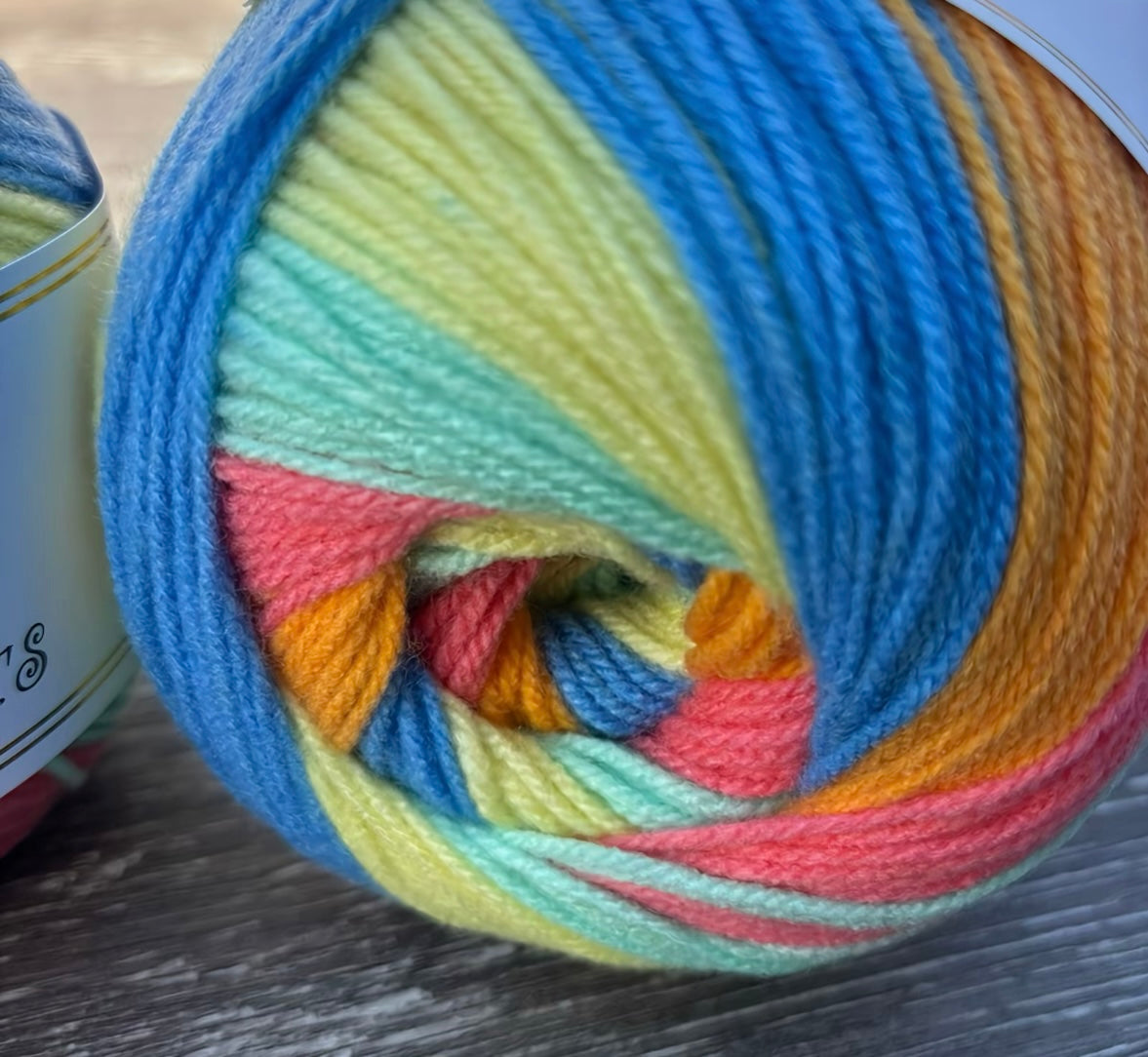 Northern Lights Knitco Cake DK 1 x 150g varigated 100% Acrylic Yarn for Knitting & Crochet Projects - 410m per skein