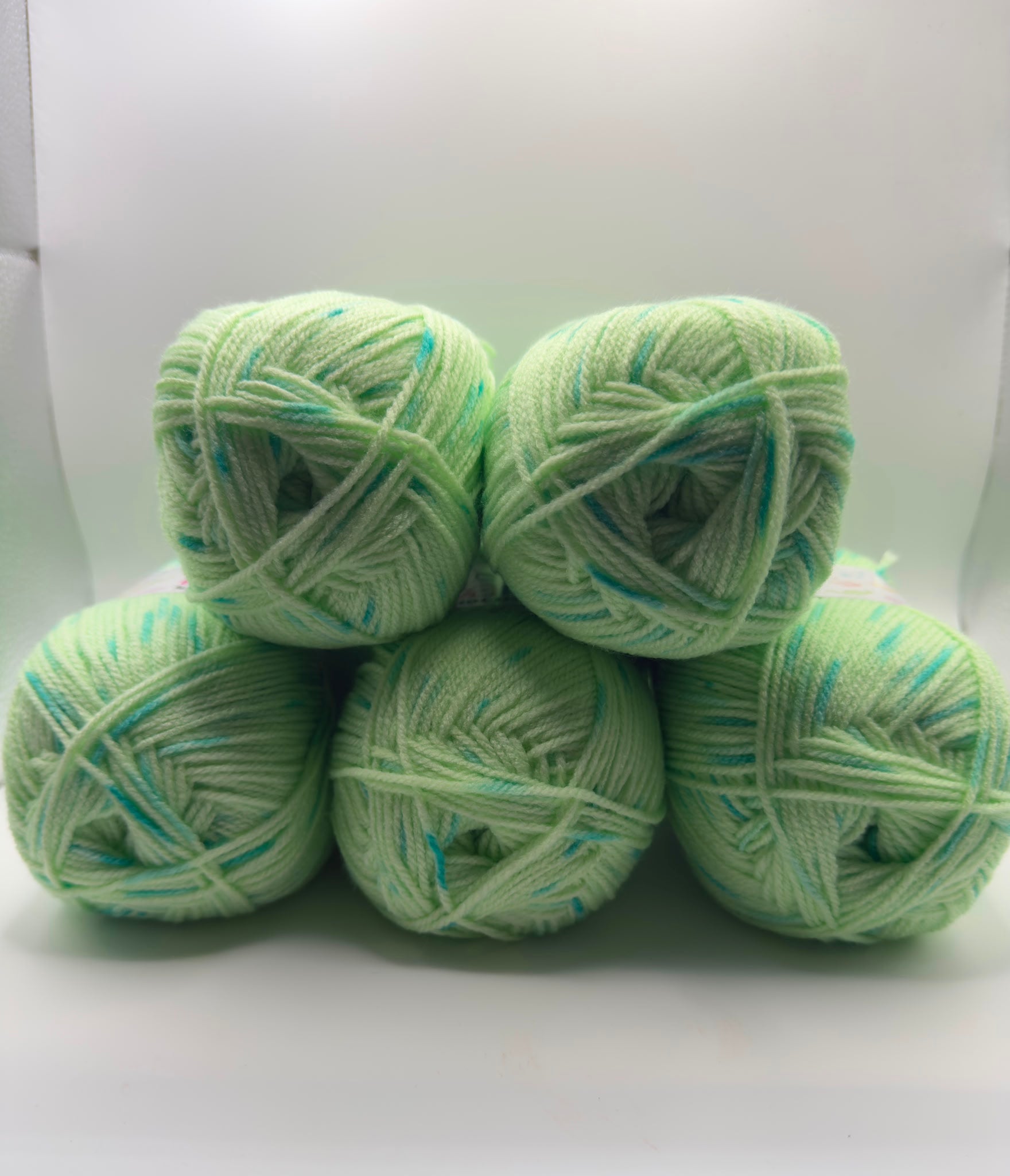 Knitco Baby Spot 5 x 100g 300m super Soft Crochet Knitting DK Yarn