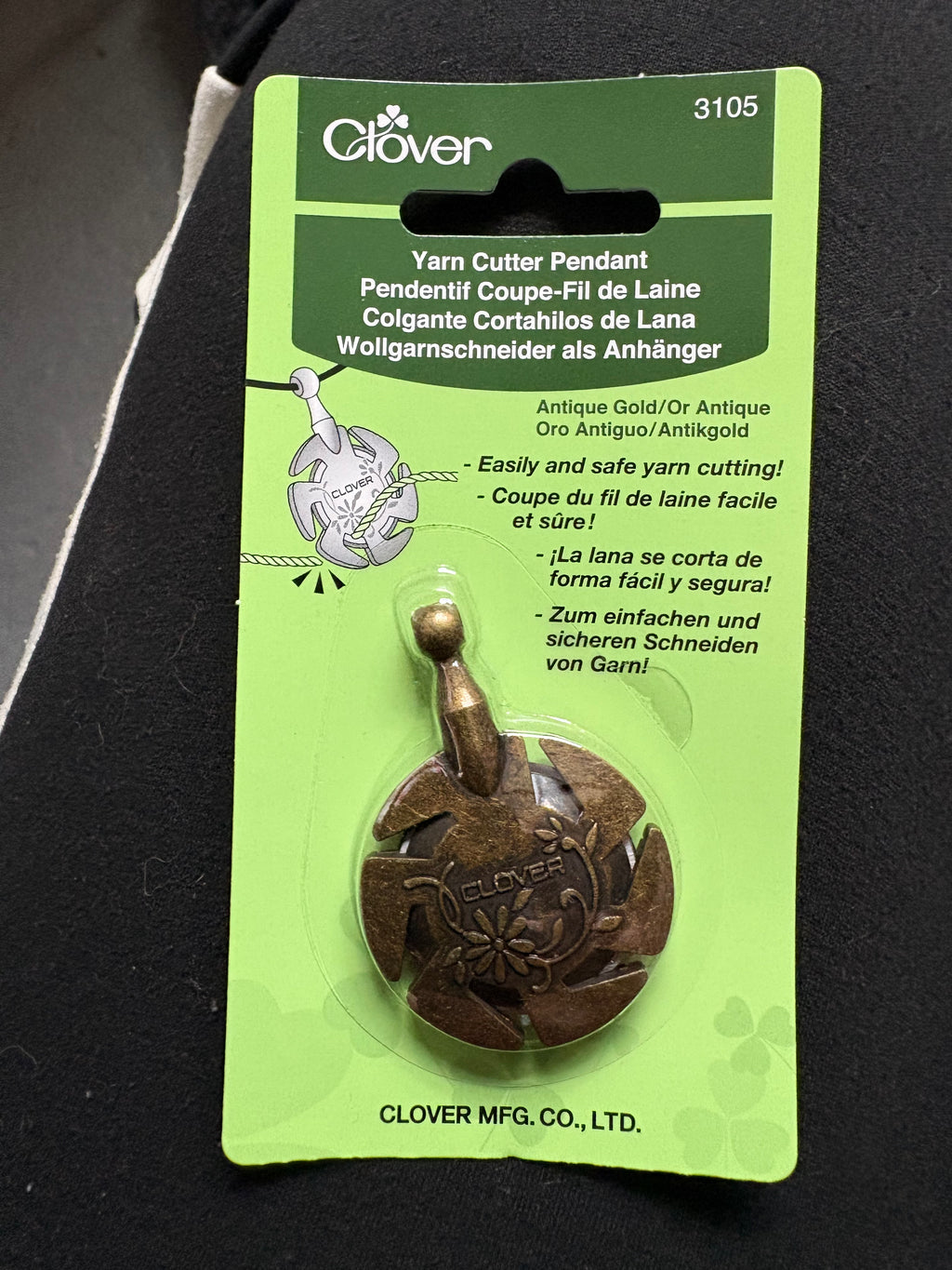 Clover Yarn Cutter Pendant